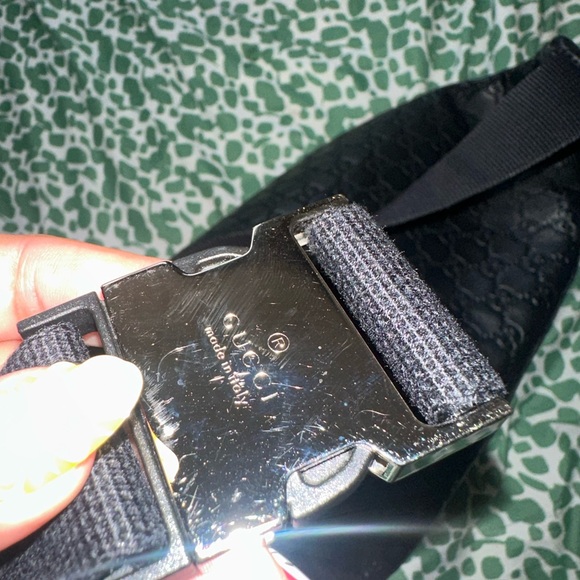 Gucci large belt bag can be worn as a crossbody - Picture 6 of 6